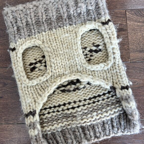 Cool Skull + Bones Chunky Dog Sweater Cowichan Style - Picture 3 of 3